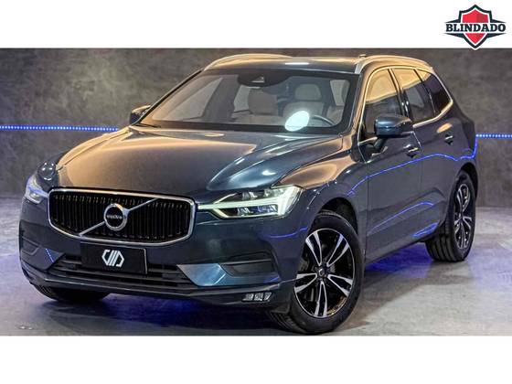 VOLVO XC60 2.0 D5 DIESEL MOMENTUM AWD GEARTRONIC
